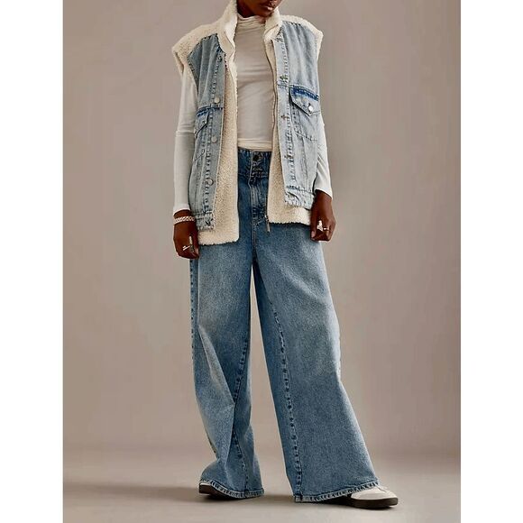 BlankNYC Denim Trucker Vest w/ Faux Sherpa - Picture 4 of 13